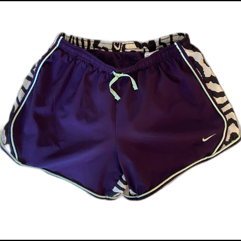 Girls Nike Dry Fit Size XL Purple & Zebra‎ Shorts w/undershorts